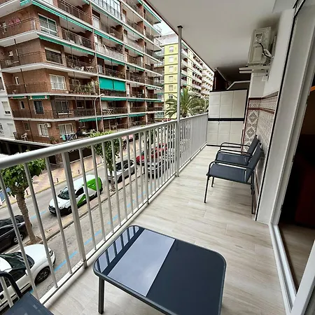 Apartamento Cerca De Medusa Comodo Cerca De La Playa De San Antonio, Dos Banos *